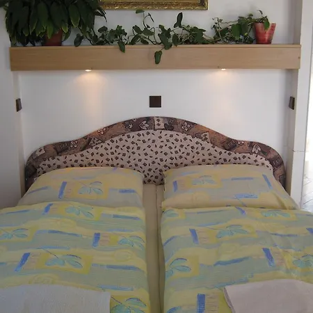Gæstehus Privat Apartma Ulrych 3*