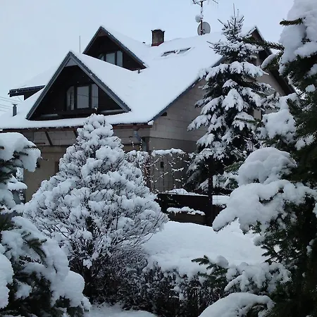 Privat Apartma Ulrych 3*