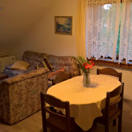 Privat Apartma Ulrych بيت ضيافة 3*
