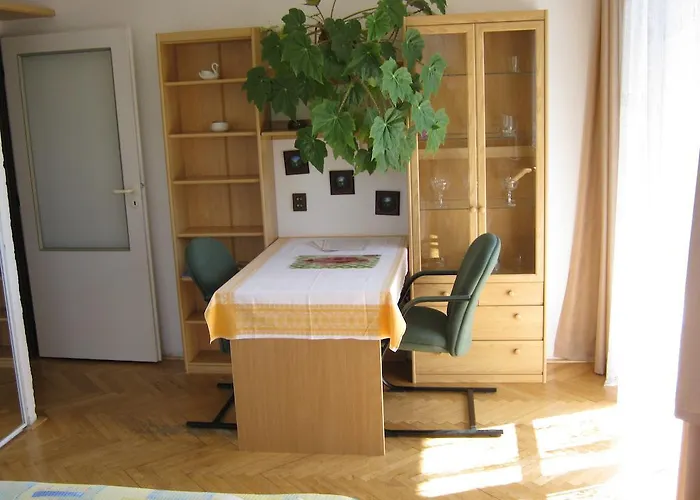 게스트하우스 Privat Apartma Ulrych