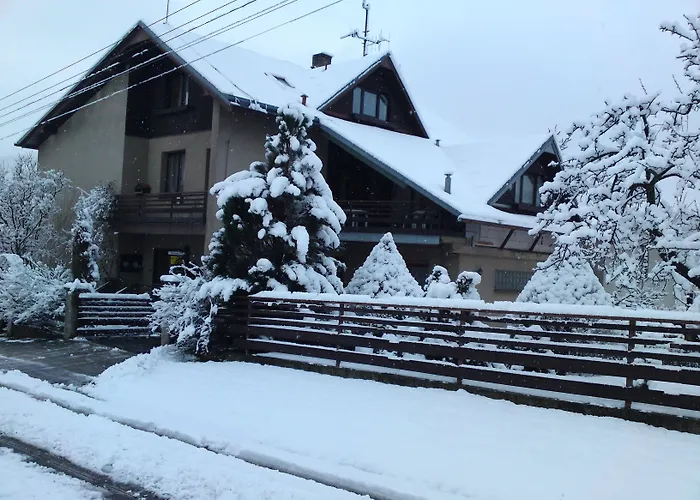 Privat Apartma Ulrych 3*